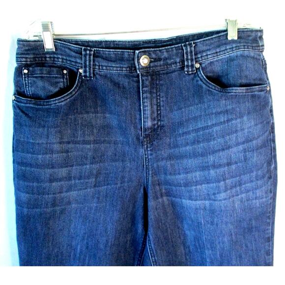 Christopher & Banks Women's Mid Rise Beaded Cuff Blue Jean Capri Pants Size 12 - Picture 2 of 10